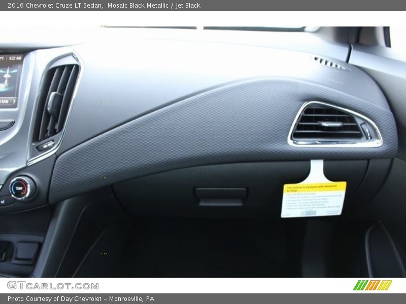 Mosaic Black Metallic / Jet Black 2016 Chevrolet Cruze LT Sedan