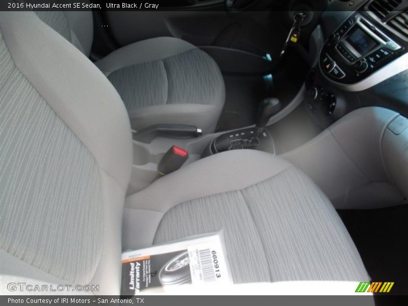 Ultra Black / Gray 2016 Hyundai Accent SE Sedan