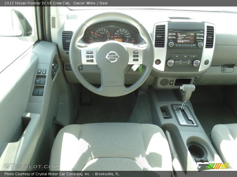 Glacier White / Steel 2013 Nissan Frontier SV V6 Crew Cab