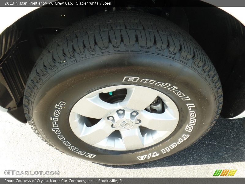 Glacier White / Steel 2013 Nissan Frontier SV V6 Crew Cab