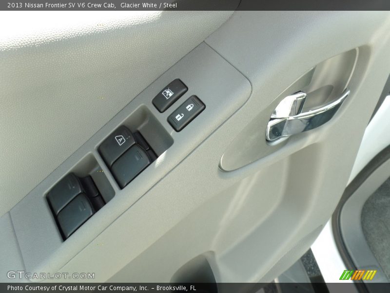 Glacier White / Steel 2013 Nissan Frontier SV V6 Crew Cab