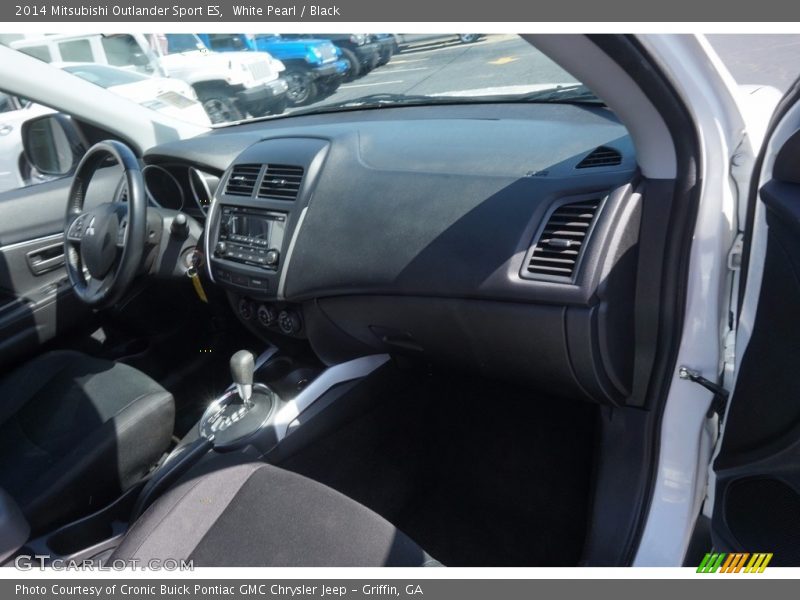 White Pearl / Black 2014 Mitsubishi Outlander Sport ES