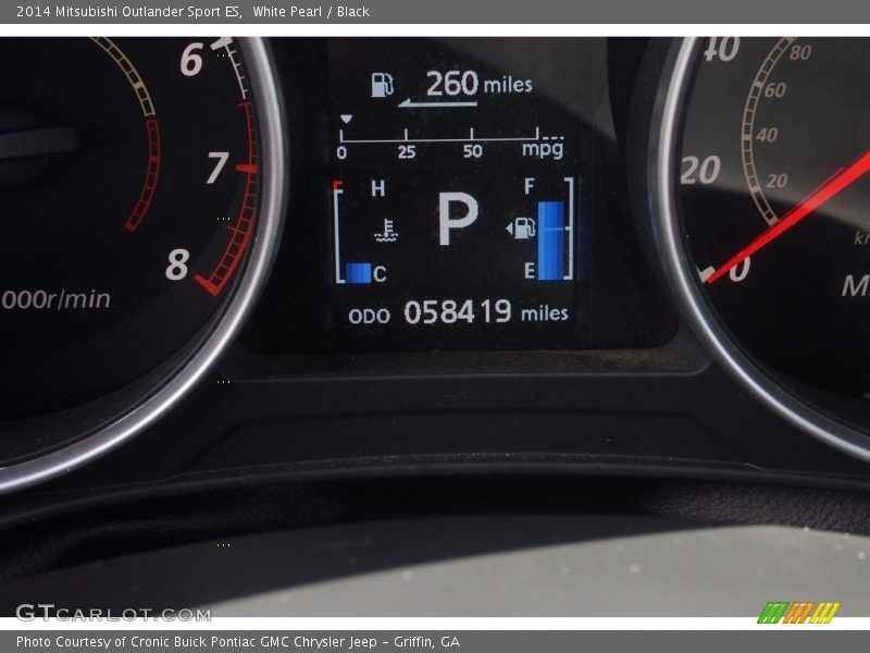 White Pearl / Black 2014 Mitsubishi Outlander Sport ES