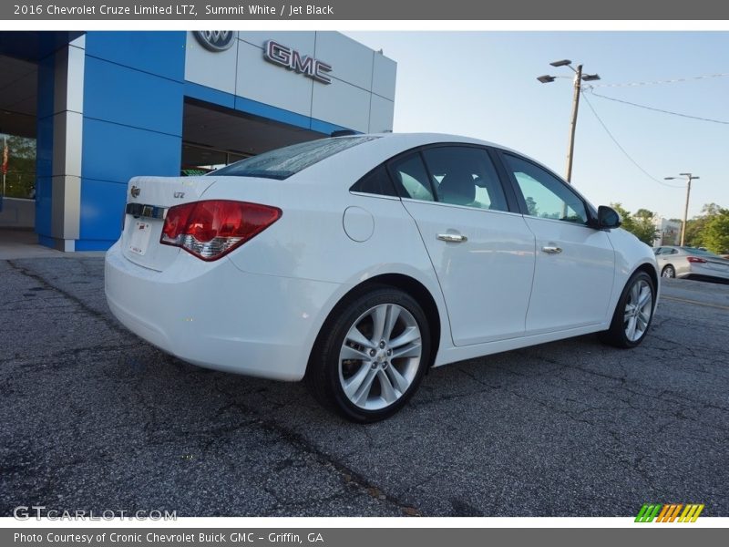 Summit White / Jet Black 2016 Chevrolet Cruze Limited LTZ
