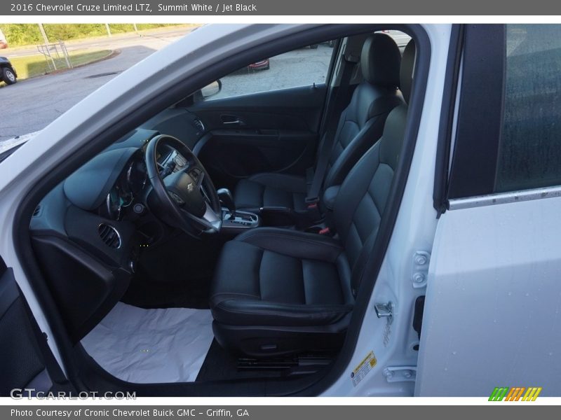Summit White / Jet Black 2016 Chevrolet Cruze Limited LTZ