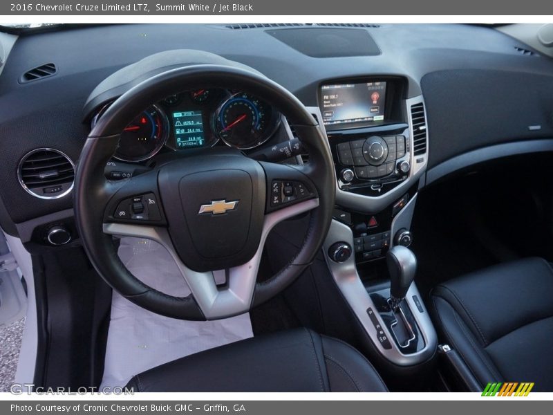 Summit White / Jet Black 2016 Chevrolet Cruze Limited LTZ