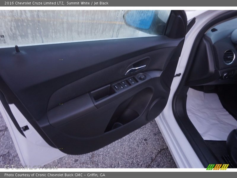 Summit White / Jet Black 2016 Chevrolet Cruze Limited LTZ