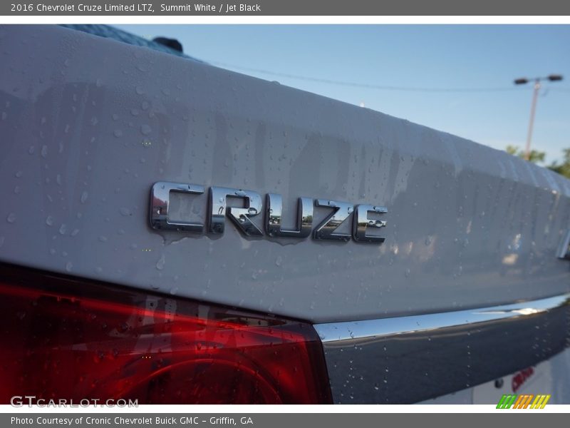 Summit White / Jet Black 2016 Chevrolet Cruze Limited LTZ