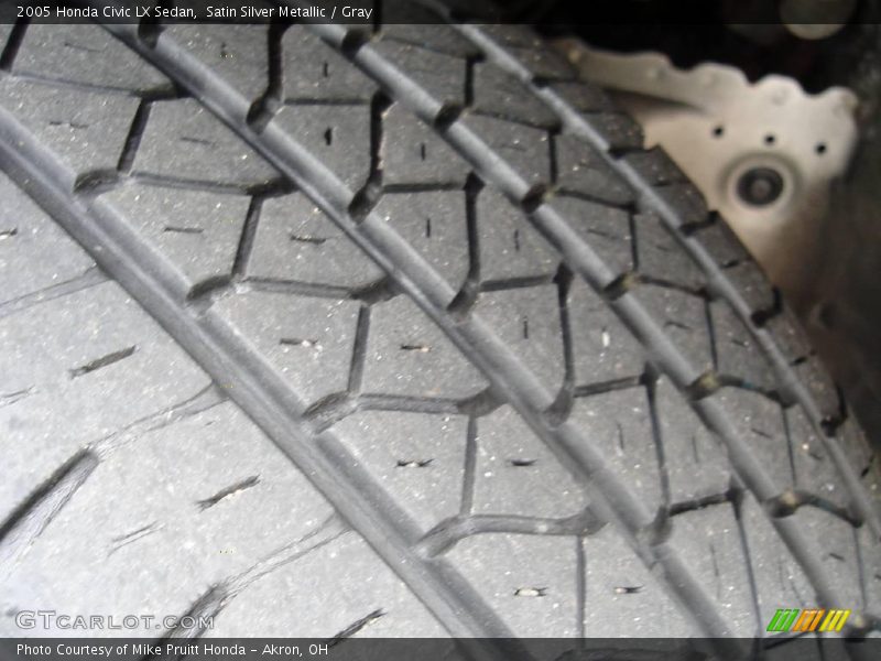 Satin Silver Metallic / Gray 2005 Honda Civic LX Sedan