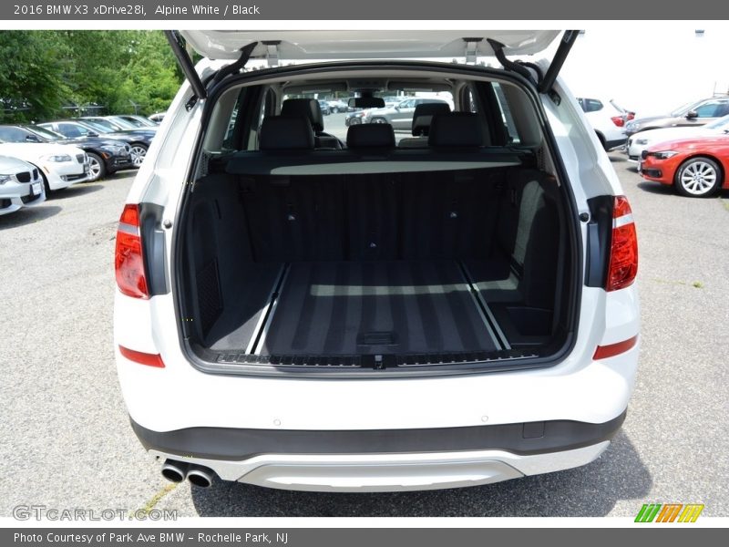 Alpine White / Black 2016 BMW X3 xDrive28i