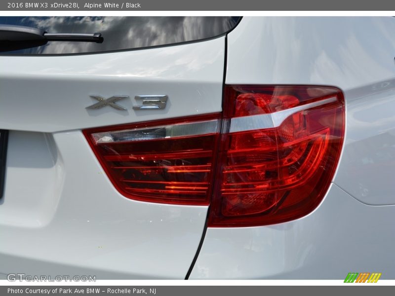 Alpine White / Black 2016 BMW X3 xDrive28i