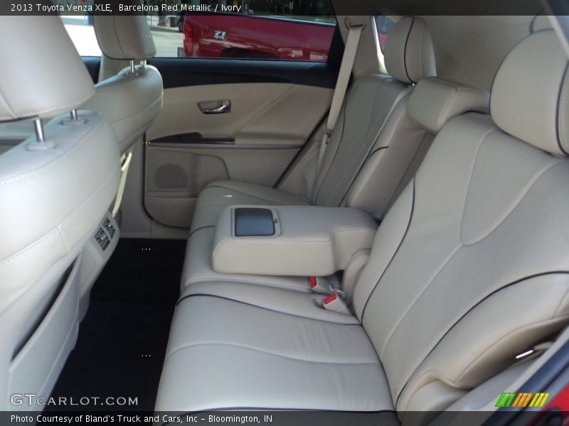 Barcelona Red Metallic / Ivory 2013 Toyota Venza XLE