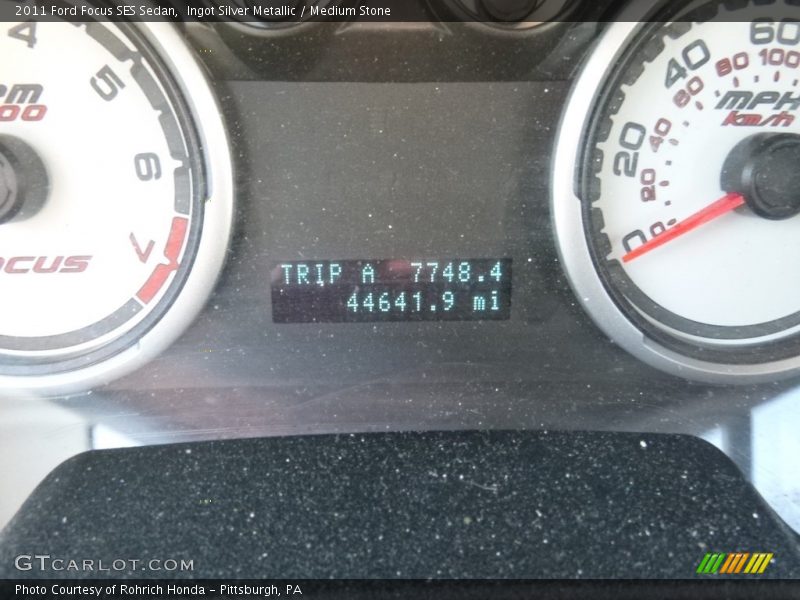 Ingot Silver Metallic / Medium Stone 2011 Ford Focus SES Sedan