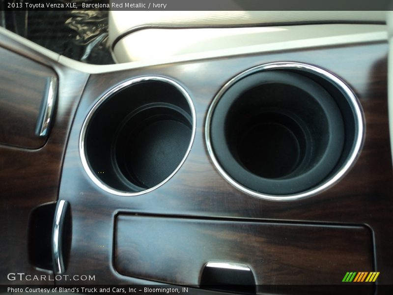 Barcelona Red Metallic / Ivory 2013 Toyota Venza XLE