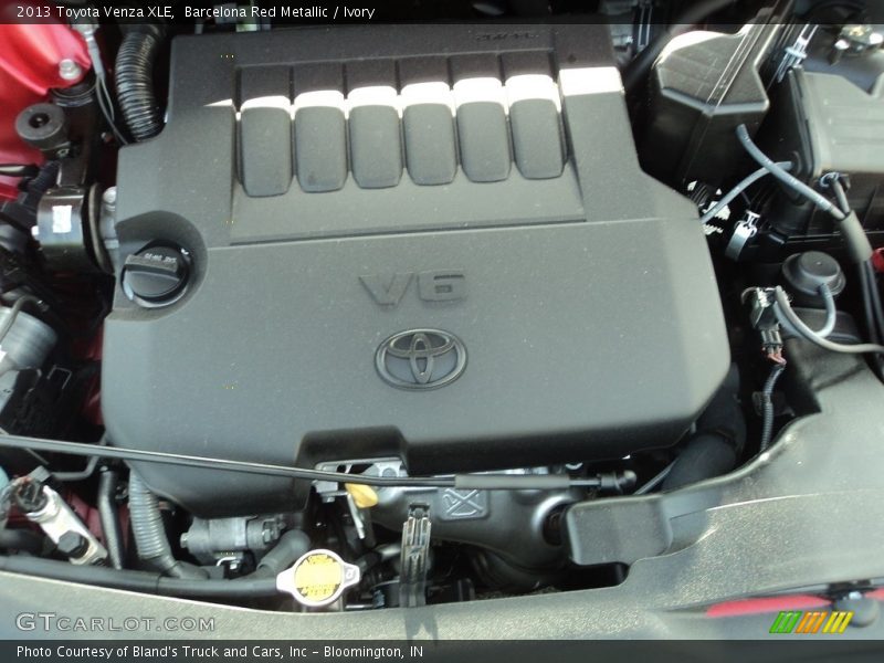 Barcelona Red Metallic / Ivory 2013 Toyota Venza XLE