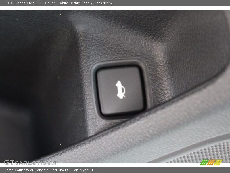 White Orchid Pearl / Black/Ivory 2016 Honda Civic EX-T Coupe