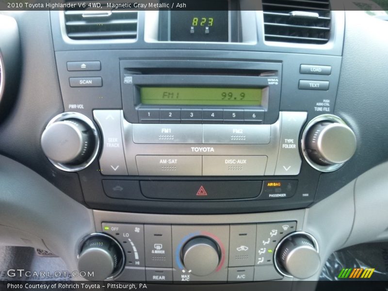 Magnetic Gray Metallic / Ash 2010 Toyota Highlander V6 4WD