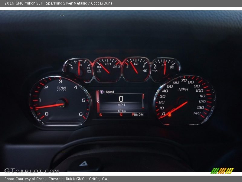 Sparkling Silver Metallic / Cocoa/Dune 2016 GMC Yukon SLT