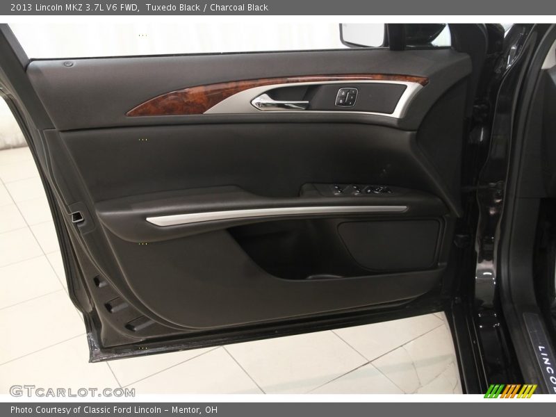 Tuxedo Black / Charcoal Black 2013 Lincoln MKZ 3.7L V6 FWD