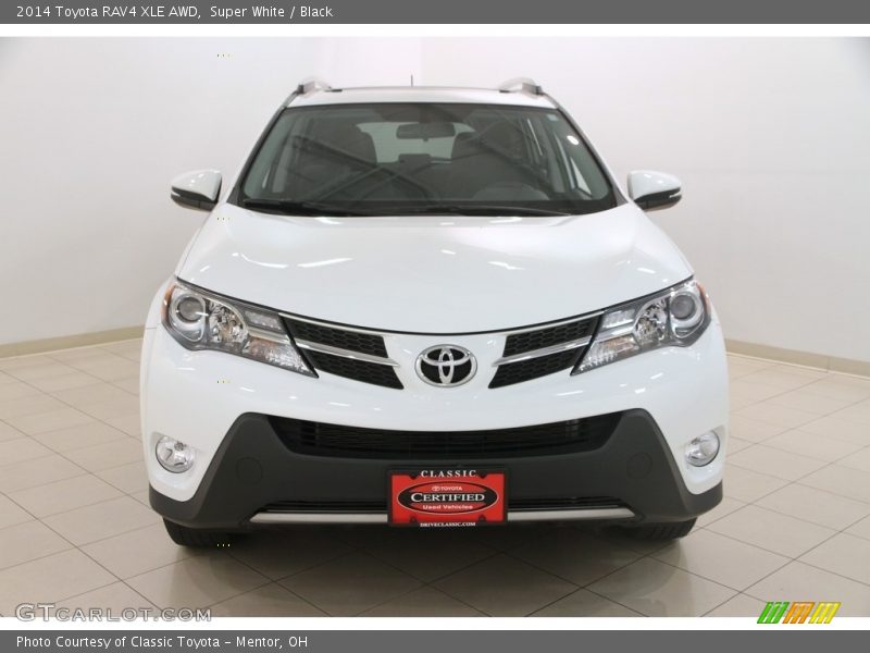 Super White / Black 2014 Toyota RAV4 XLE AWD