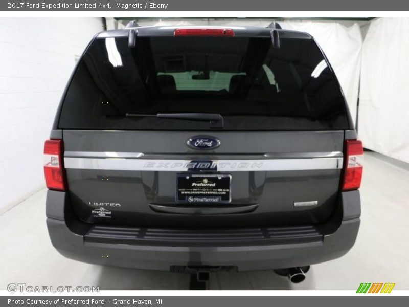 Magnetic / Ebony 2017 Ford Expedition Limited 4x4