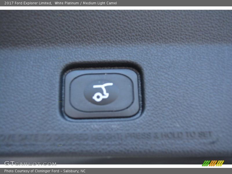 White Platinum / Medium Light Camel 2017 Ford Explorer Limited