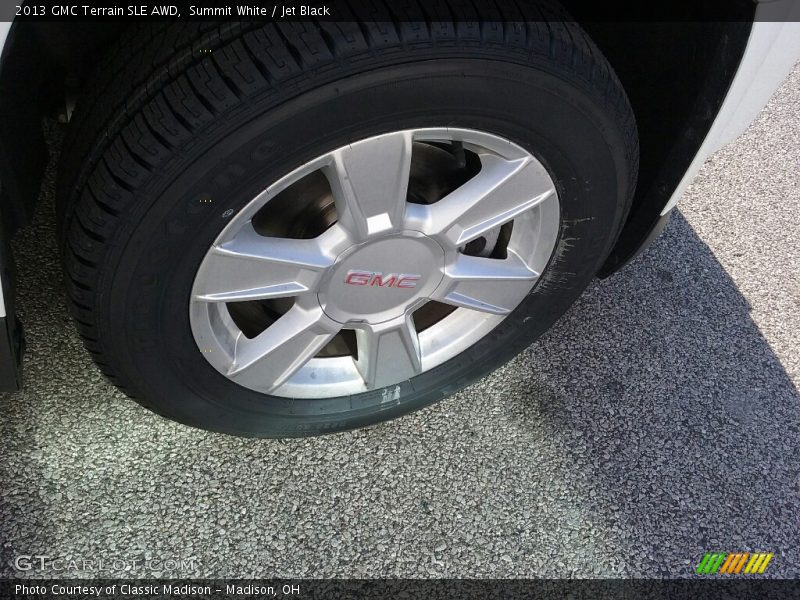 Summit White / Jet Black 2013 GMC Terrain SLE AWD