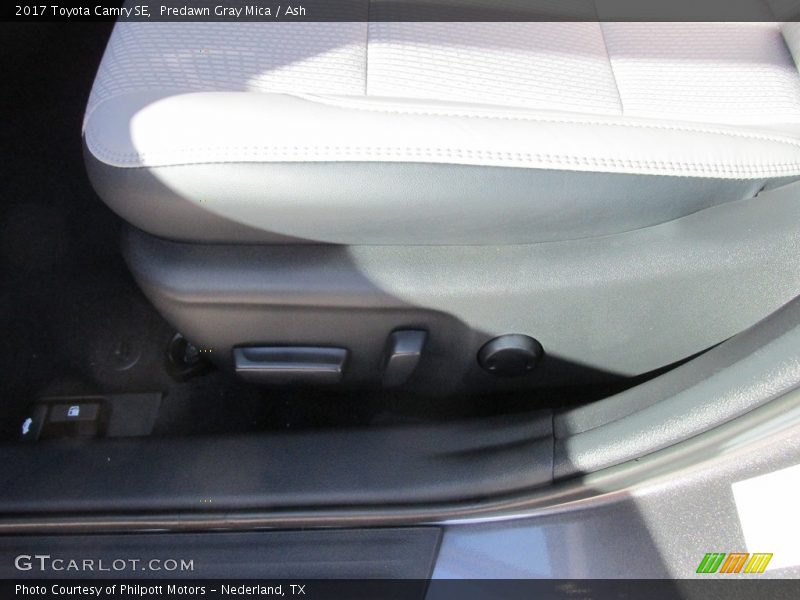 Predawn Gray Mica / Ash 2017 Toyota Camry SE