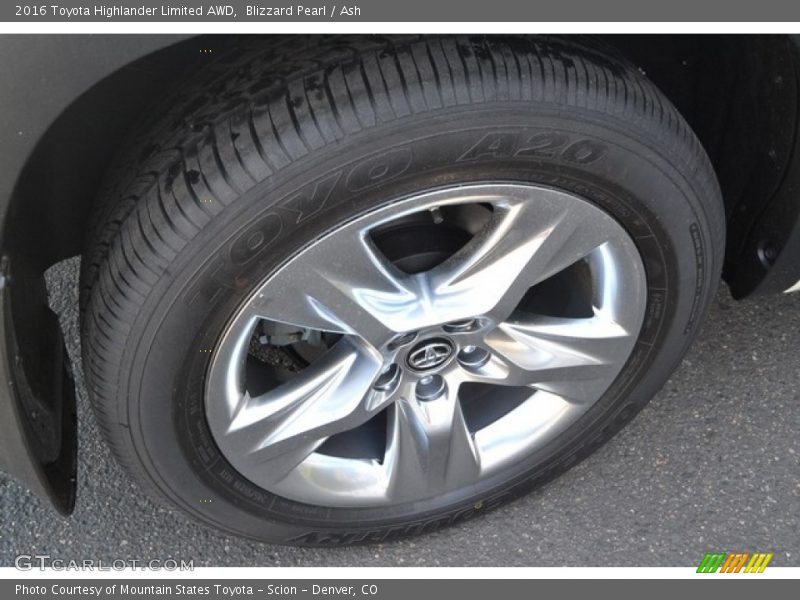 Blizzard Pearl / Ash 2016 Toyota Highlander Limited AWD