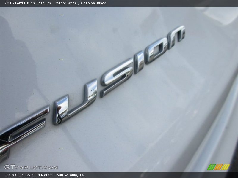 Oxford White / Charcoal Black 2016 Ford Fusion Titanium
