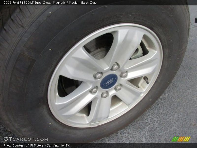 Magnetic / Medium Earth Gray 2016 Ford F150 XLT SuperCrew