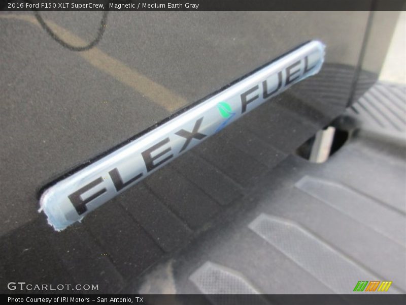 Magnetic / Medium Earth Gray 2016 Ford F150 XLT SuperCrew