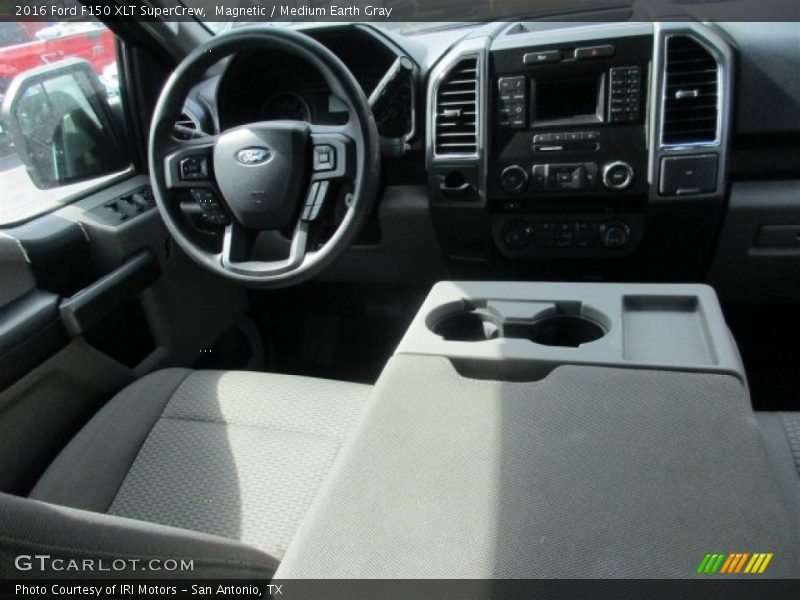 Magnetic / Medium Earth Gray 2016 Ford F150 XLT SuperCrew