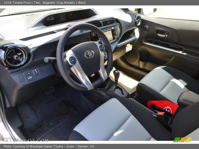 Magnetic Gray Metallic / Black 2016 Toyota Prius c Two