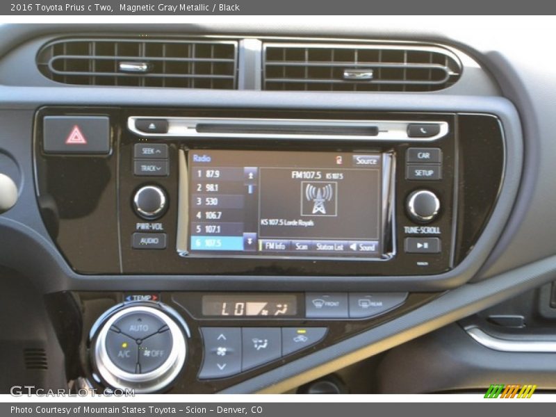 Magnetic Gray Metallic / Black 2016 Toyota Prius c Two