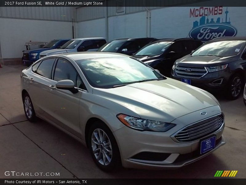 White Gold / Medium Light Stone 2017 Ford Fusion SE