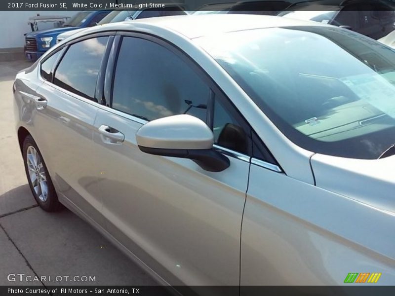 White Gold / Medium Light Stone 2017 Ford Fusion SE