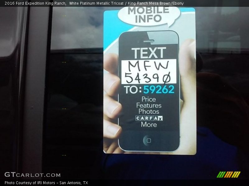 White Platinum Metallic Tricoat / King Ranch Mesa Brown/Ebony 2016 Ford Expedition King Ranch