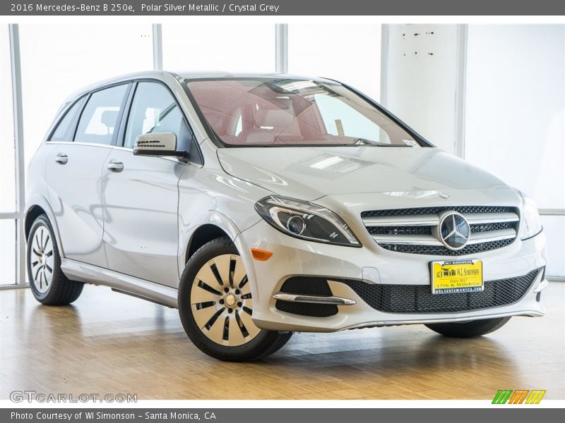 Polar Silver Metallic / Crystal Grey 2016 Mercedes-Benz B 250e