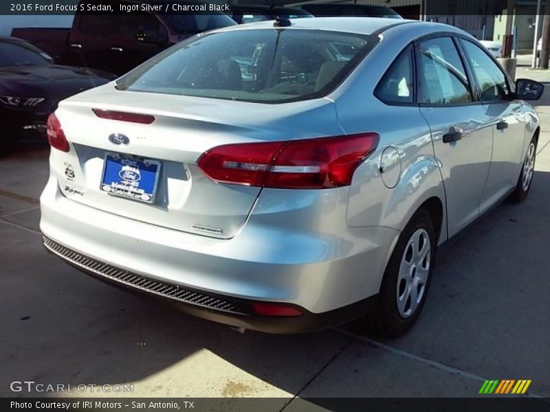 Ingot Silver / Charcoal Black 2016 Ford Focus S Sedan