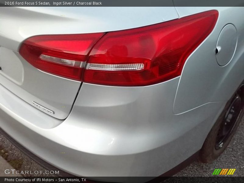 Ingot Silver / Charcoal Black 2016 Ford Focus S Sedan