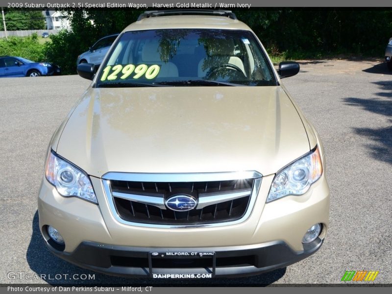 Harvest Gold Metallic / Warm Ivory 2009 Subaru Outback 2.5i Special Edition Wagon