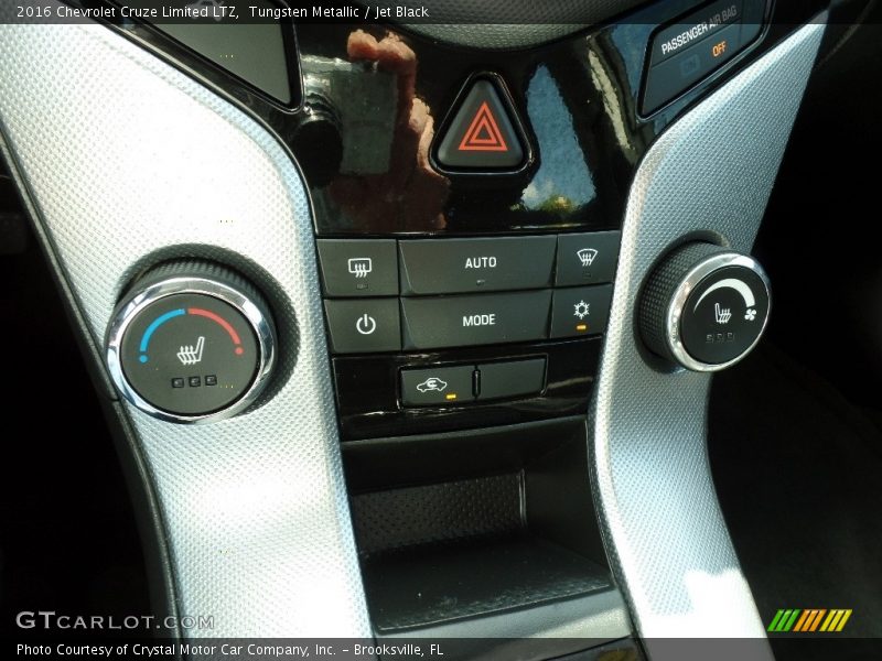 Tungsten Metallic / Jet Black 2016 Chevrolet Cruze Limited LTZ