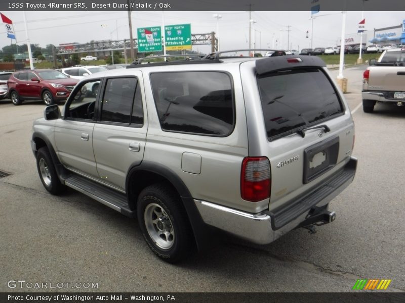 Desert Dune Metallic / Oak 1999 Toyota 4Runner SR5