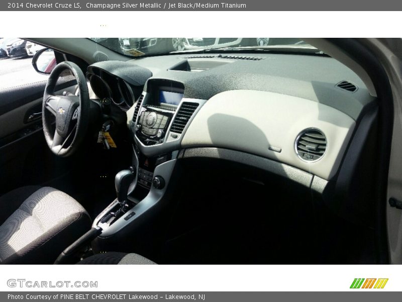Champagne Silver Metallic / Jet Black/Medium Titanium 2014 Chevrolet Cruze LS