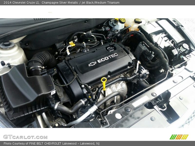 Champagne Silver Metallic / Jet Black/Medium Titanium 2014 Chevrolet Cruze LS