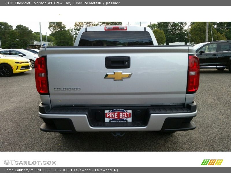Silver Ice Metallic / Jet Black 2016 Chevrolet Colorado WT Crew Cab
