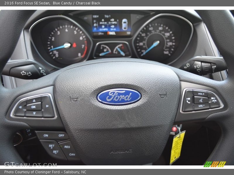 Blue Candy / Charcoal Black 2016 Ford Focus SE Sedan
