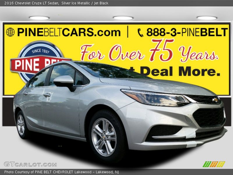 Silver Ice Metallic / Jet Black 2016 Chevrolet Cruze LT Sedan
