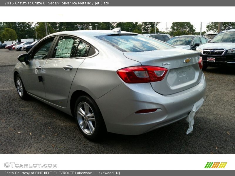 Silver Ice Metallic / Jet Black 2016 Chevrolet Cruze LT Sedan